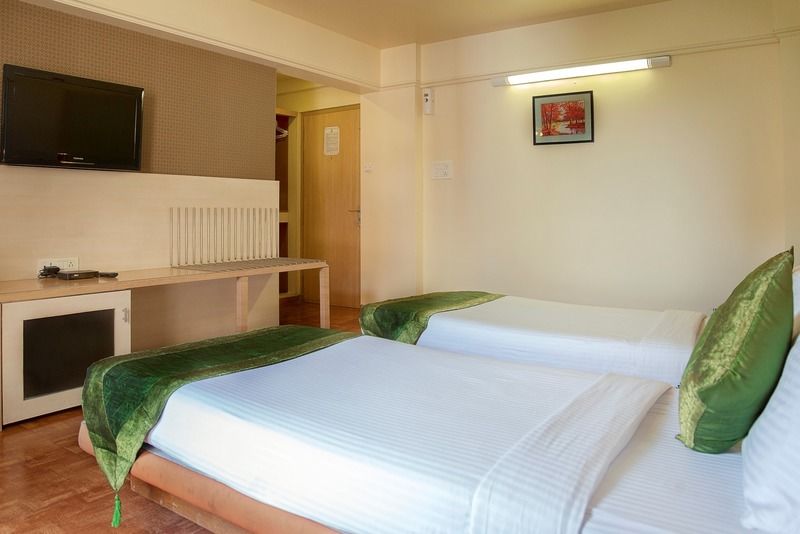 Treebo Archana Residency Thane Εξωτερικό φωτογραφία
