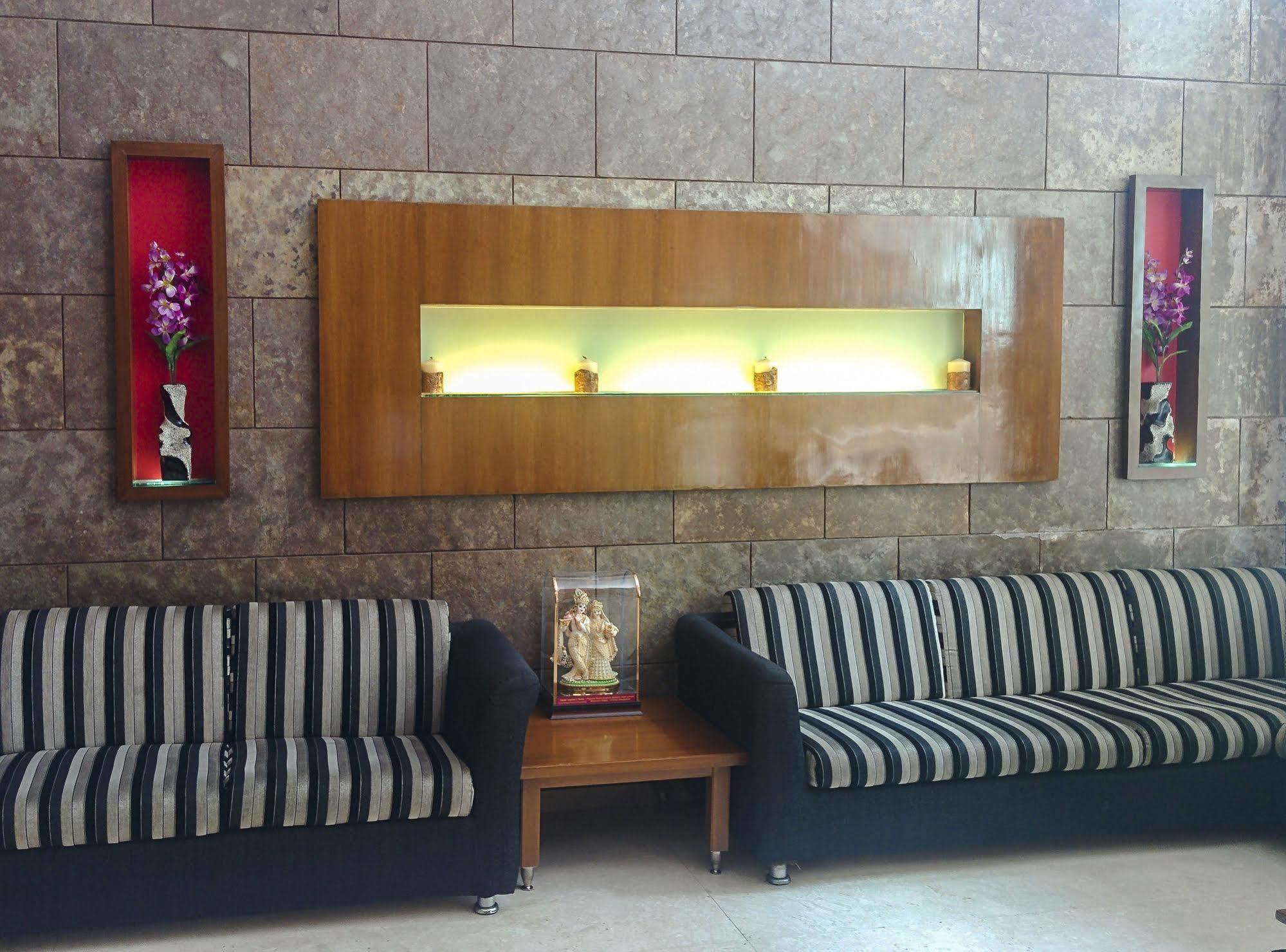 Treebo Archana Residency Thane Εξωτερικό φωτογραφία