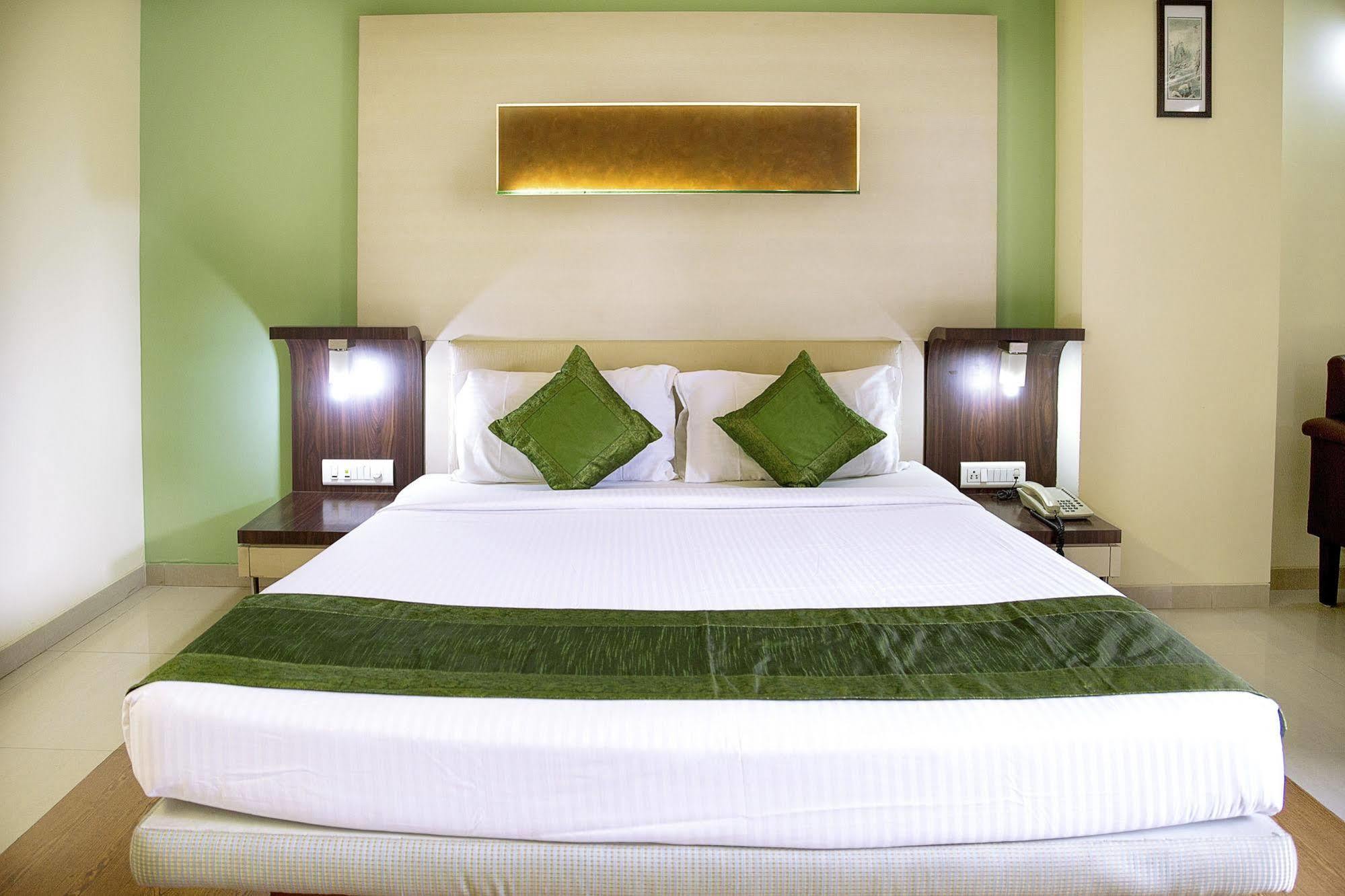 Treebo Archana Residency Thane Εξωτερικό φωτογραφία